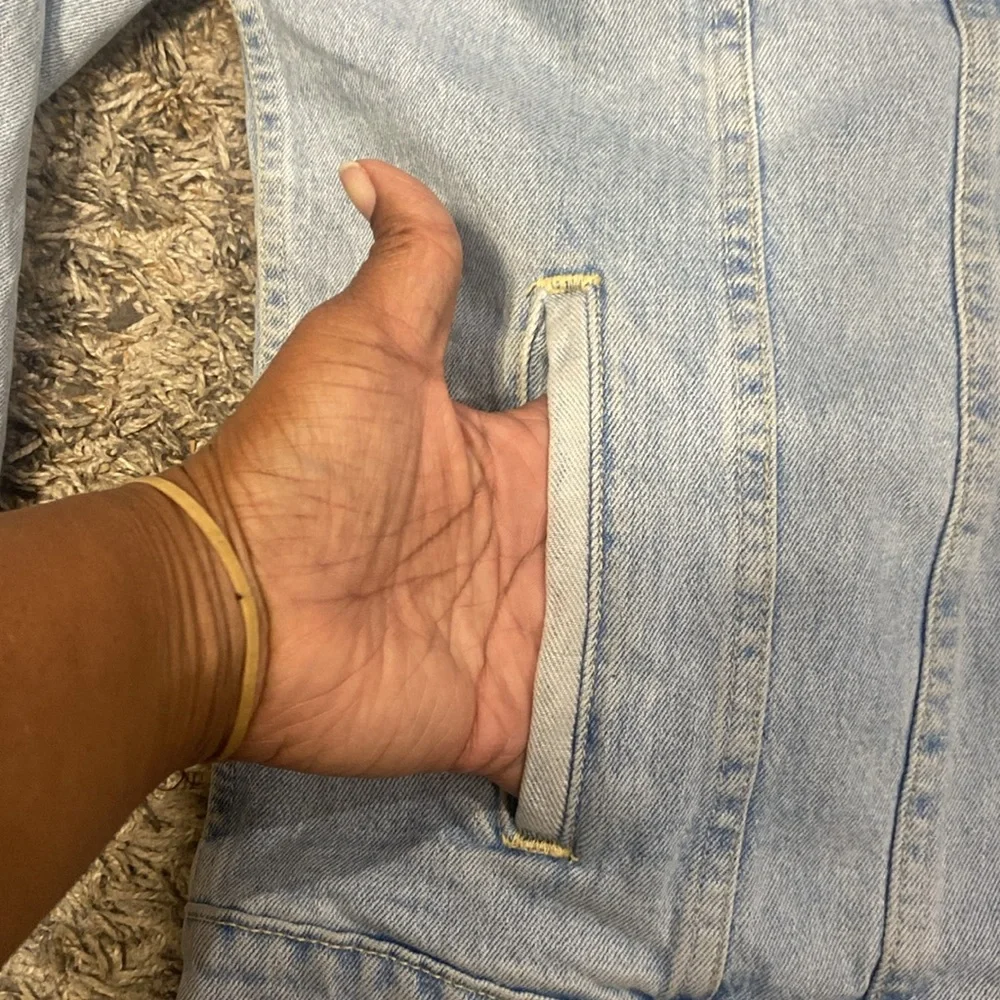 Tommy Hilfiger denim, trucker jacket, size medium - Picture 4 of 11